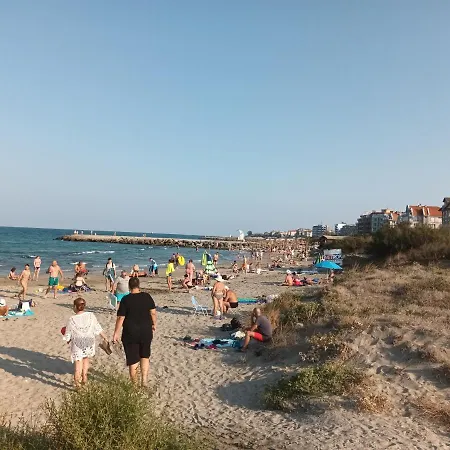 Modern For 4 Guests Sea View & Free Parking 포마리