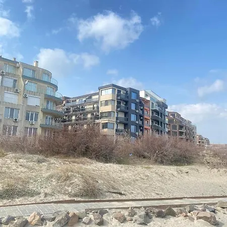 아파트 Modern For 4 Guests Sea View & Free Parking *