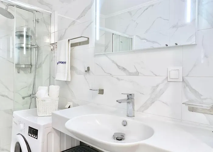 Modern For 4 Guests Sea View & Free Parking 公寓 *